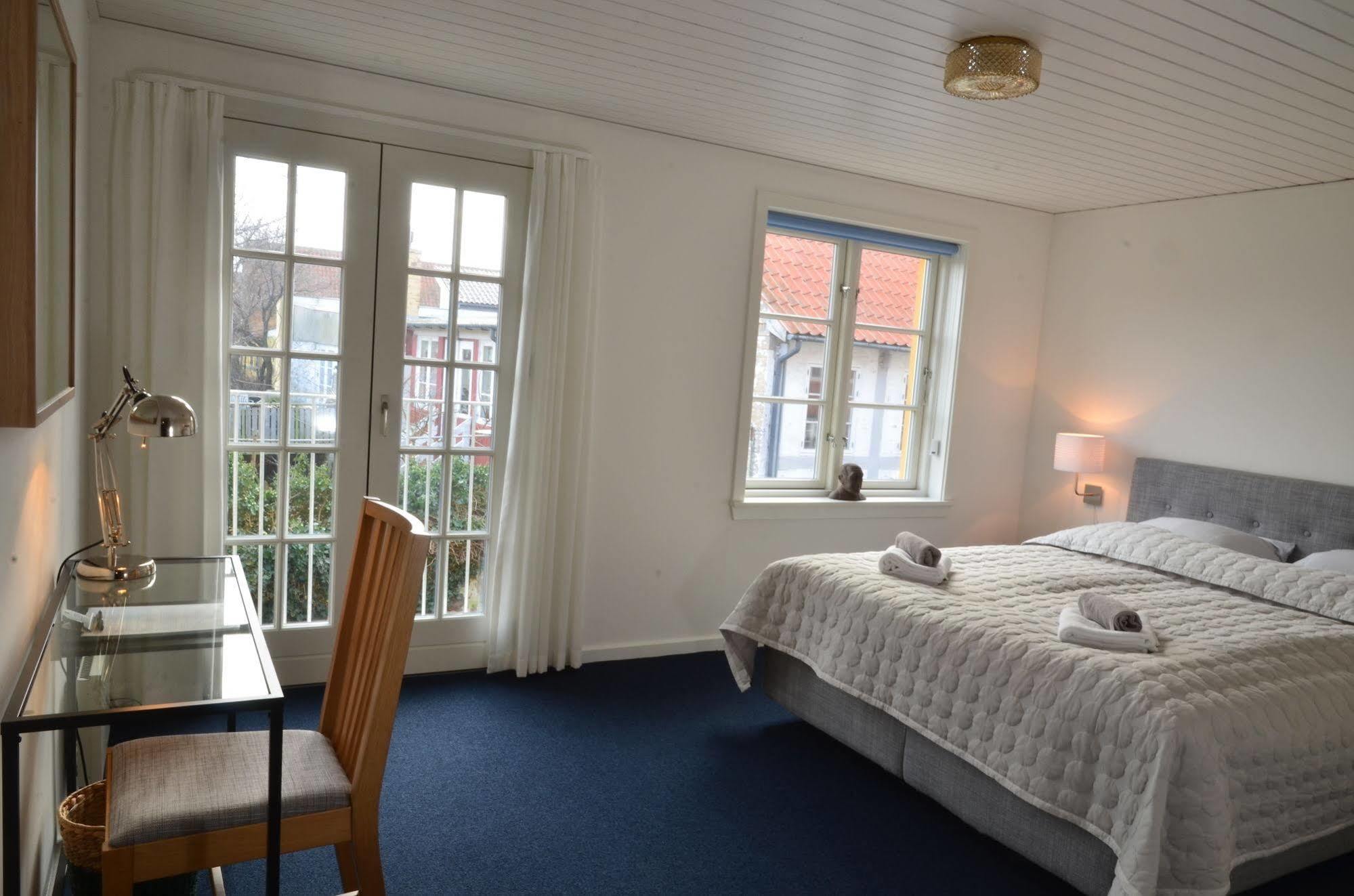 Gronbechs Hotel Allinge-Sandvig Bagian luar foto